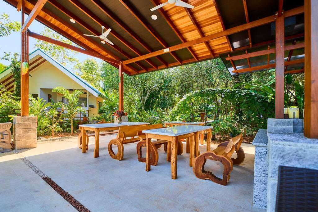 Casa Kristel - Exquisite Villa Getaway Puerto Viejo de Talamanca Eksteriør billede