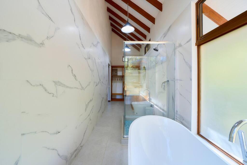 Casa Kristel - Exquisite Villa Getaway Puerto Viejo de Talamanca Eksteriør billede