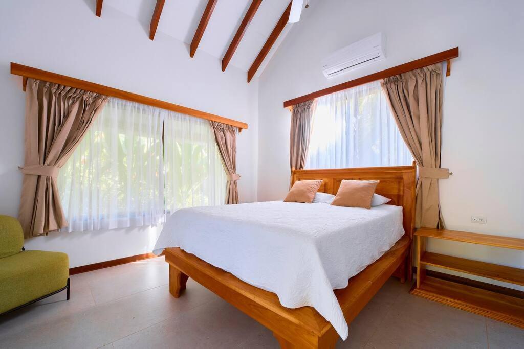 Casa Kristel - Exquisite Villa Getaway Puerto Viejo de Talamanca Eksteriør billede